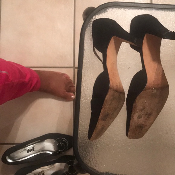 Ladies even shoe - Picture 2 of 3